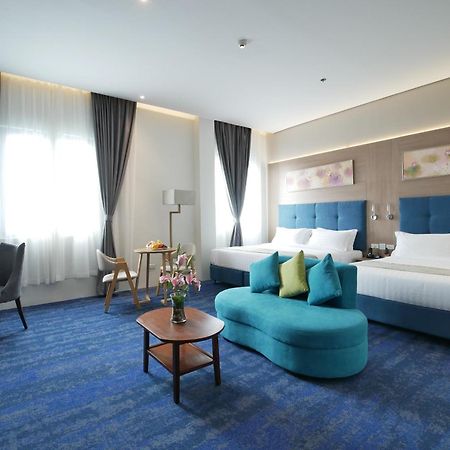 Blue Lotus Hotel Davao City Extérieur photo