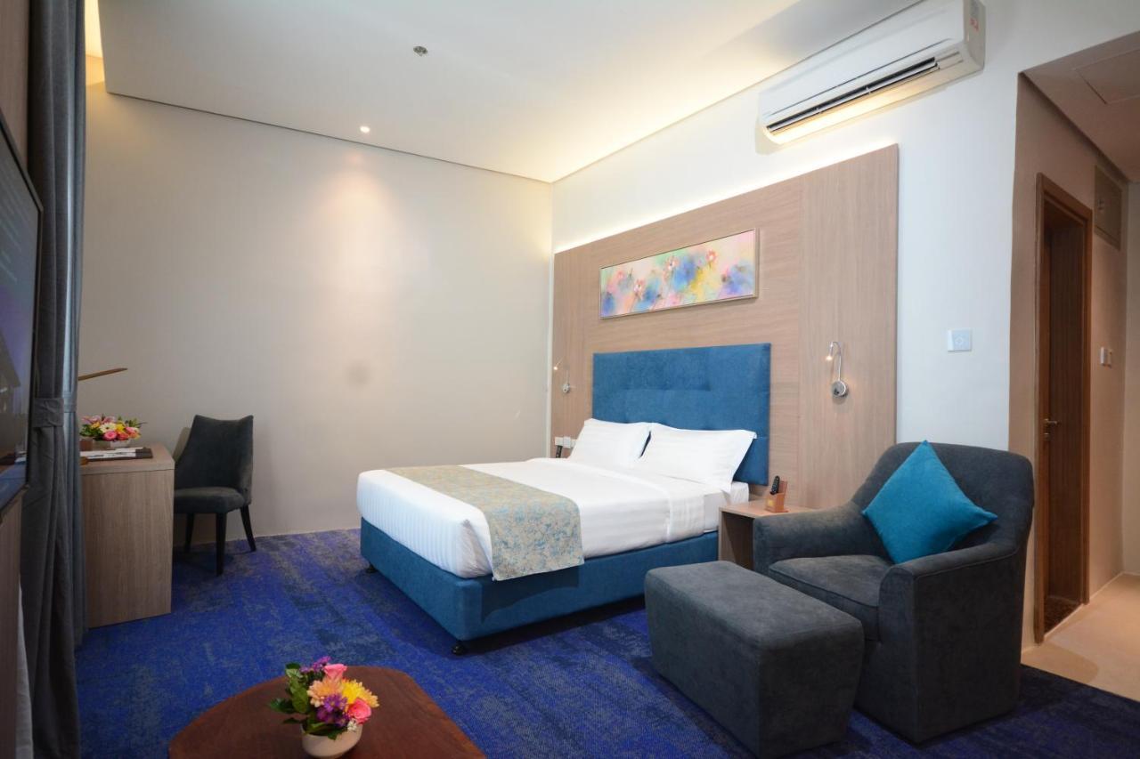 Blue Lotus Hotel Davao City Extérieur photo