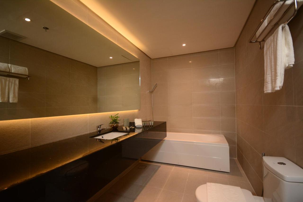 Blue Lotus Hotel Davao City Extérieur photo
