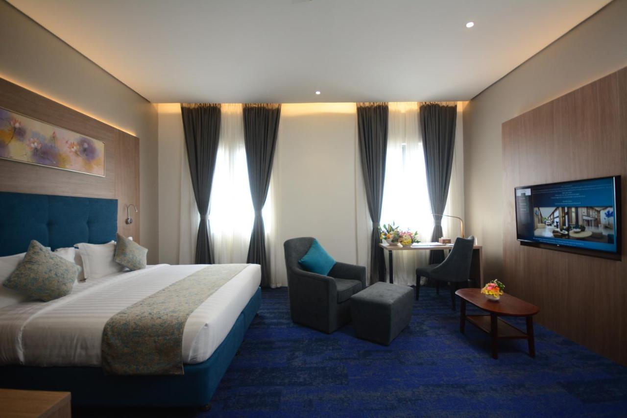 Blue Lotus Hotel Davao City Extérieur photo