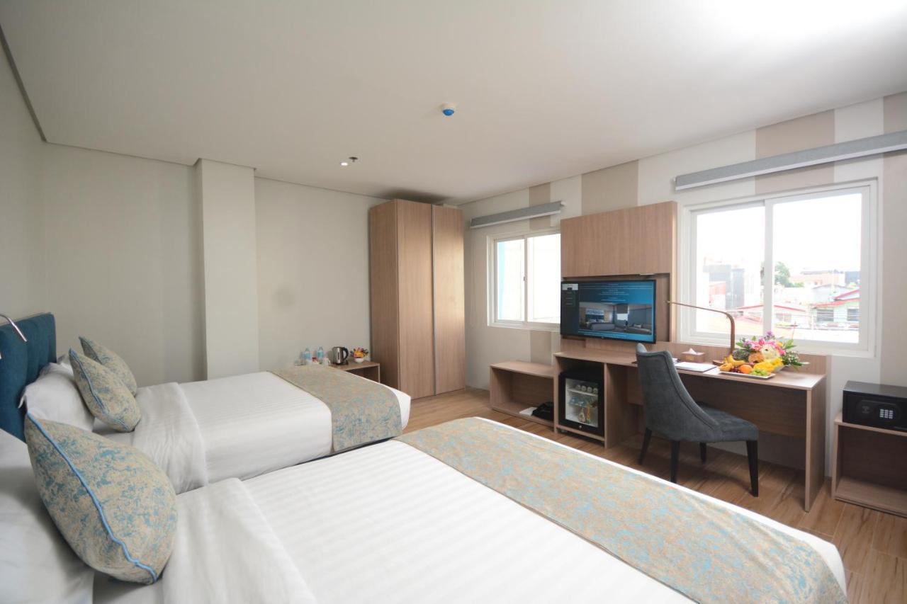 Blue Lotus Hotel Davao City Extérieur photo